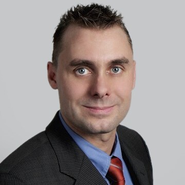 Simon Wiebusch Simon Wiebusch